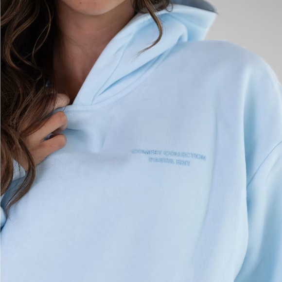 Comfrt Pastel Hoodie and Sweatpants Set - Picture 2 of 3